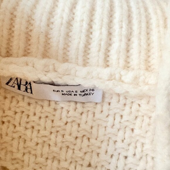 Zara Pompom Knit Cardigan Jacket Bloggers Favourite Cream Ecru Size Small - Picture 8 of 10